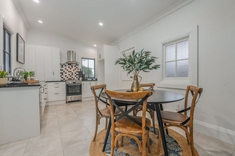 Photo of property in 10 Manson Street, Terrace End, Palmerston North, 4410