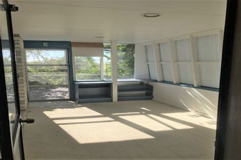 Photo of property in 16 Huia Street, Waikanae, 5036