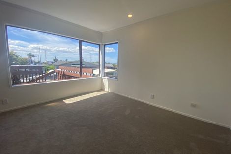 Photo of property in 237 Te Atatu Road, Te Atatu South, Auckland, 0610