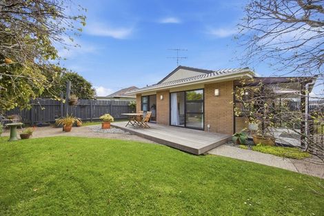 Photo of property in 2/82 Florence Avenue, Orewa, 0931