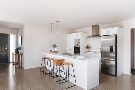 Photo of property in 32 Nautilus Drive, Papamoa Beach, Papamoa, 3118