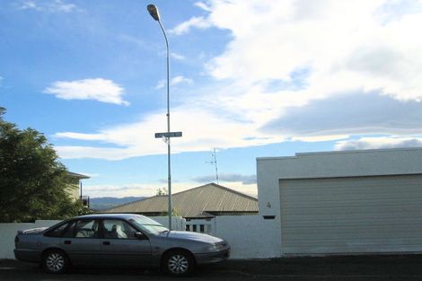 Photo of property in 4 Lambton Road, Hospital Hill, Napier, 4110