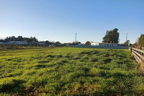 Photo of property in 12 Miles Lane, Carterton, 5713