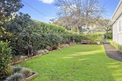 Photo of property in 58 Taylor Road, Mangere Bridge, Auckland, 2022