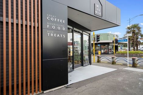 Photo of property in 2/5 Richmond Street, Fitzroy, New Plymouth, 4312