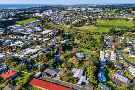 Photo of property in 1a Lismore Street, Strandon, New Plymouth, 4312