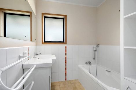 Photo of property in 17 Vogel Street, Cambridge, 3434