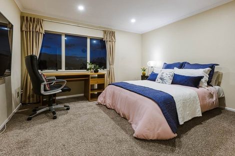 Photo of property in 12 Janway Avenue, Flat Bush, Auckland, 2016