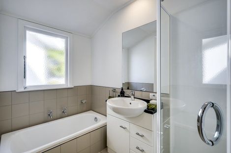 Photo of property in 48 Campbell Street, Havelock North, 4130