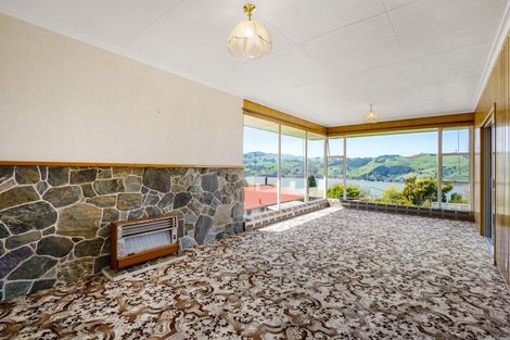 Photo of property in 12 Kowhai Street, Ravensbourne, Dunedin, 9022