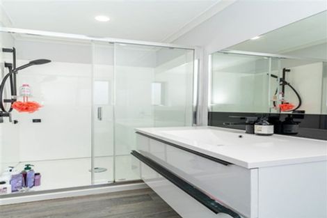 Photo of property in 2 Monterey Drive, Balclutha, 9230