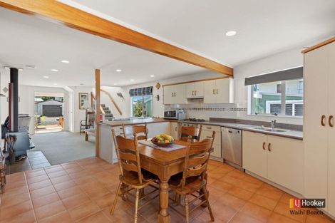 Photo of property in 31 Ocean View Road, Waihi Beach, 3611