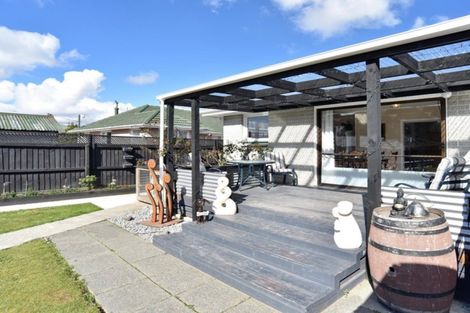 Photo of property in 32 Reynolds Avenue, Bishopdale, Christchurch, 8053