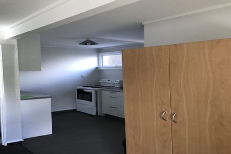 Photo of property in 70 Cutfield Road, New Plymouth, 4310