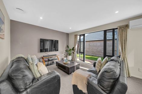 Photo of property in 32a Berkshire Drive, Avonhead, Christchurch, 8042