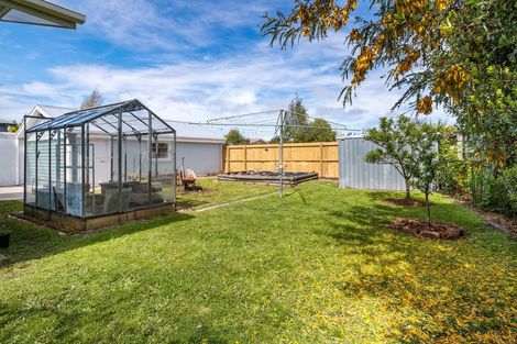 Photo of property in 17 Glenrowan Avenue, Avondale, Christchurch, 8061