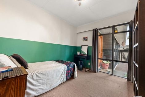 Photo of property in 4191 Great North Road, Glen Eden, Auckland, 0602