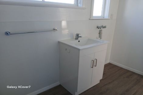 Photo of property in 2/62 Cuba Street, Petone, Lower Hutt, 5012