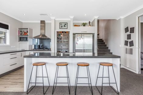 Photo of property in 105 Endeavour Drive, Whitby, Porirua, 5024