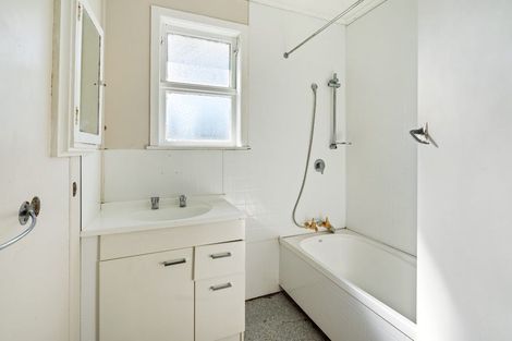 Photo of property in 9 Taraire Crescent, Otangarei, Whangarei, 0112
