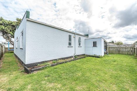 Photo of property in 18b Mosston Road, Castlecliff, Whanganui, 4501