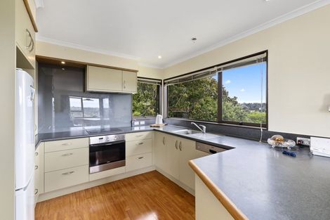 Photo of property in 2/21 Arran Road, Browns Bay, Auckland, 0630