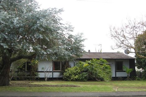 Photo of property in 16 Gordon Road, Te Awanga, 4102