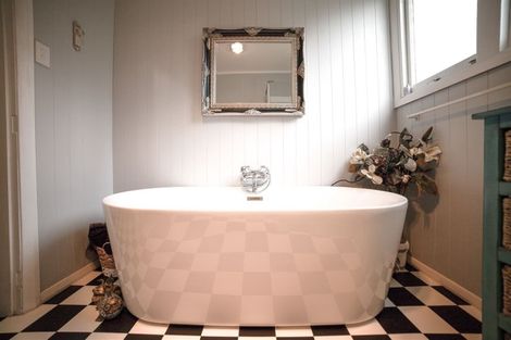 Photo of property in 1 Swan Street, Taihape, 4720