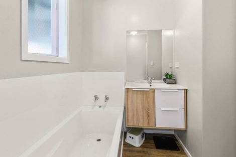 Photo of property in 15a Reeve Road, Owhata, Rotorua, 3010