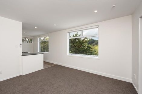 Photo of property in 2/25 Kitchener Terrace, Johnsonville, Wellington, 6037