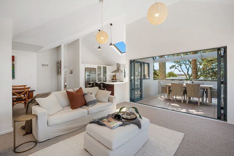 Photo of property in 1/71 Princes Street, Northcote Point, Auckland, 0627