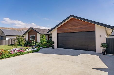 Photo of property in 4 Phoenix Place, Cromwell, 9310