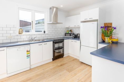 Photo of property in 1/23 South Street, Papakura, 2110