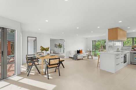 Photo of property in 15 Parkham Drive, Burnside, Christchurch, 8053