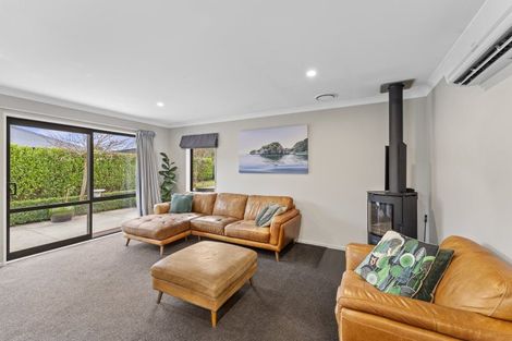 Photo of property in 67 Willowside Place, Amberley, 7410