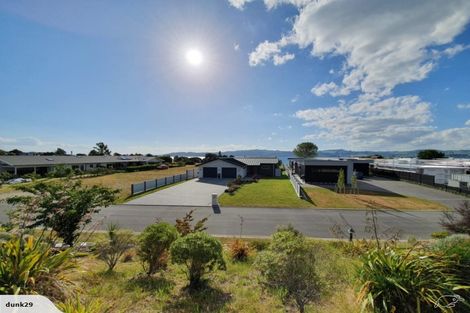 Photo of property in 20 Kurapoto Lane, Rainbow Point, Taupo, 3330