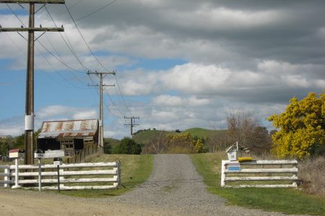 Photo of property in 16a Tamumu Road, Waipawa, 4210