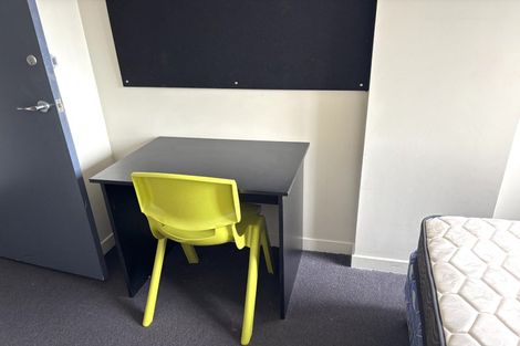 Photo of property in 240 Taranaki Street, Mount Cook, Wellington, 6011