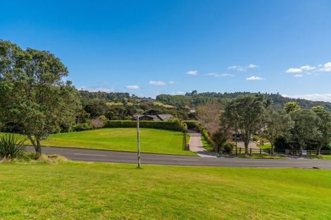 Photo of property in 75 Tarapatiki Drive, Whitianga, 3510