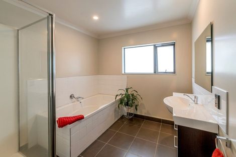 Photo of property in 34 Denton Road, Levin, 5571