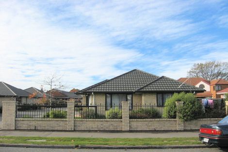 Photo of property in The Oaks, 10a Craven Street, Sockburn, Christchurch, 8042