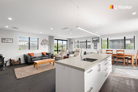 Photo of property in 46 Silver Springs Boulevard, Mosgiel, 9024