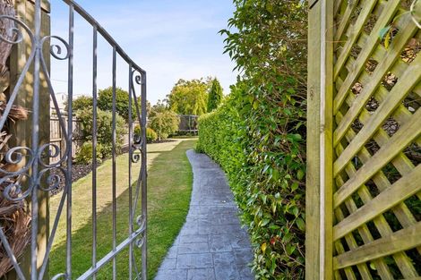 Photo of property in 3 Hamish Place, Westmorland, Christchurch, 8025