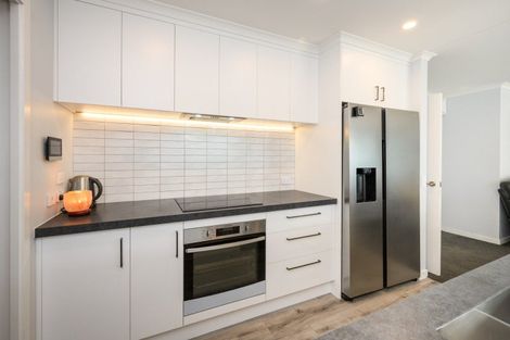 Photo of property in 6 Monarch Drive, Ashhurst, 4810