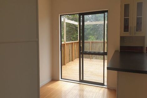 Photo of property in 10 Albert Pryor Avenue, Henderson, Auckland, 0612