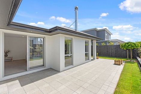 Photo of property in 33 Prestons Park Drive, Marshland, Christchurch, 8083