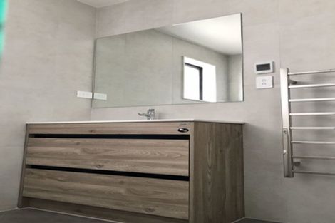 Photo of property in 9 Peony Mews, Oteha, Auckland, 0632