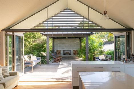 Photo of property in 26 Aotearoa Terrace, Murrays Bay, Auckland, 0630