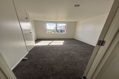 Photo of property in 2 Arnhem Place, Pukekohe, 2120
