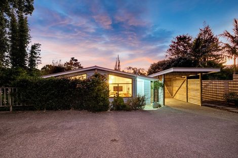 Photo of property in 107a Brian Crescent, Stanmore Bay, Whangaparaoa, 0932